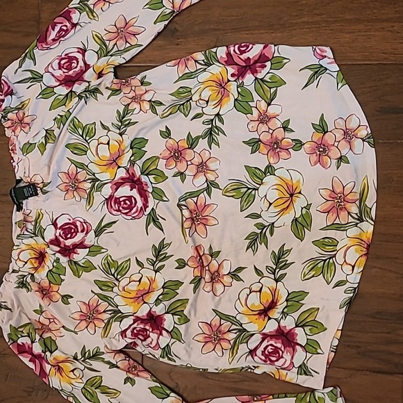 💥3for$12💥 Ashley Stewart women's floral tunic with bell sleeves size 18/20 - Picture 2 of 6
